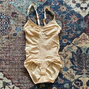 Women's Cream Shapewear Bodysuit new xxs/xs